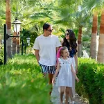 İz Flower Side Beach Hotel